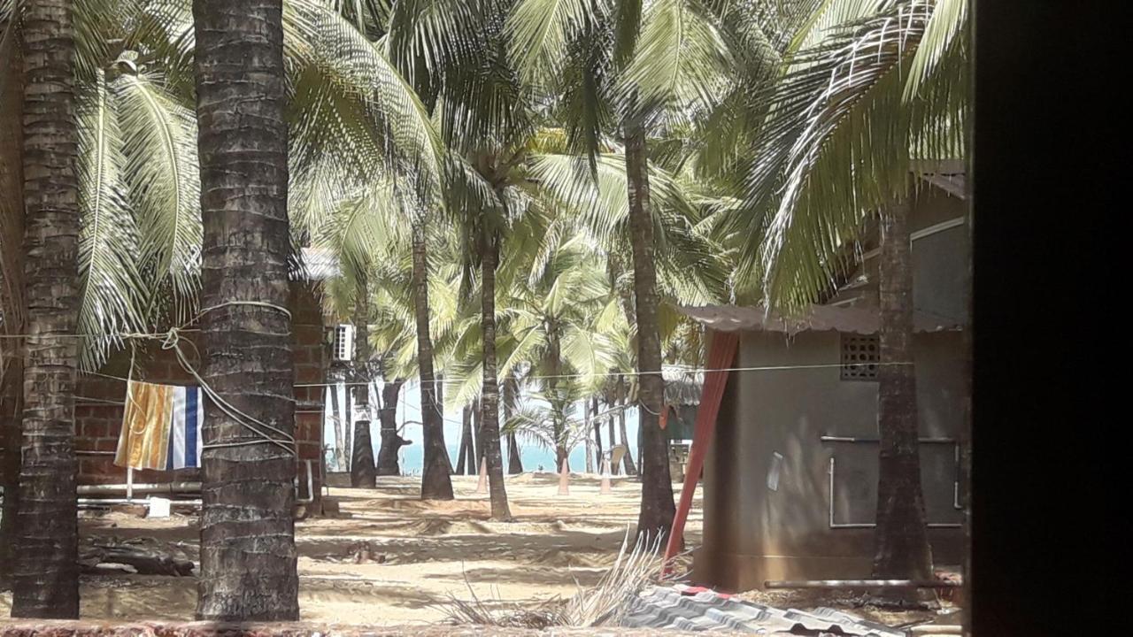 Chintamani Beach House Hotel Malvan Luaran gambar